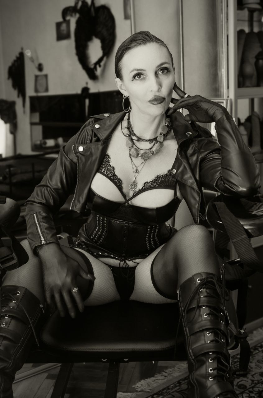 Госпожа A 51 лет